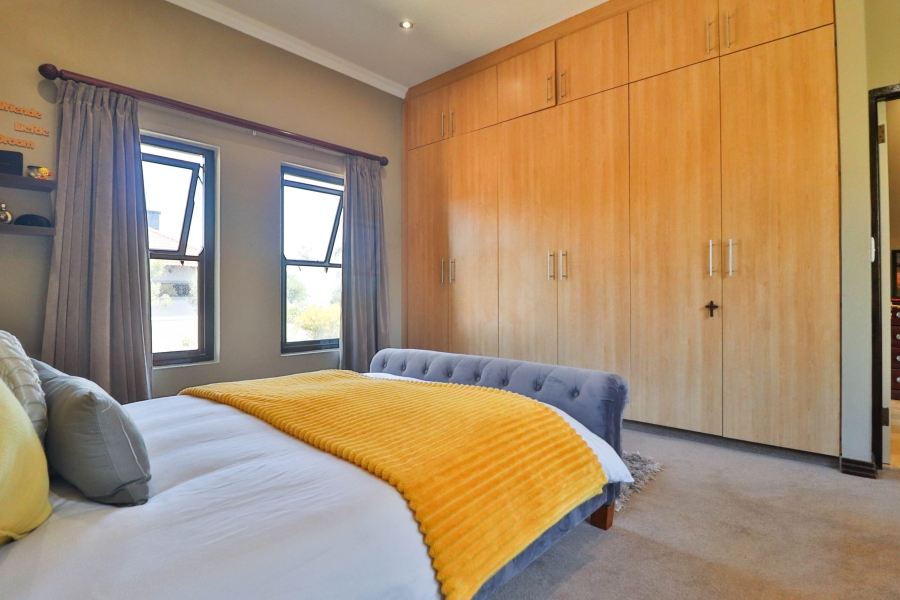 4 Bedroom Property for Sale in Zevenwacht Western Cape